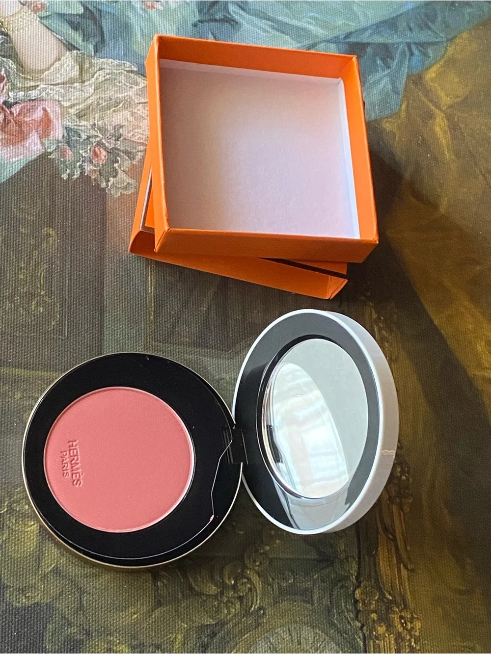 Authentic new Hermes silky blush powder